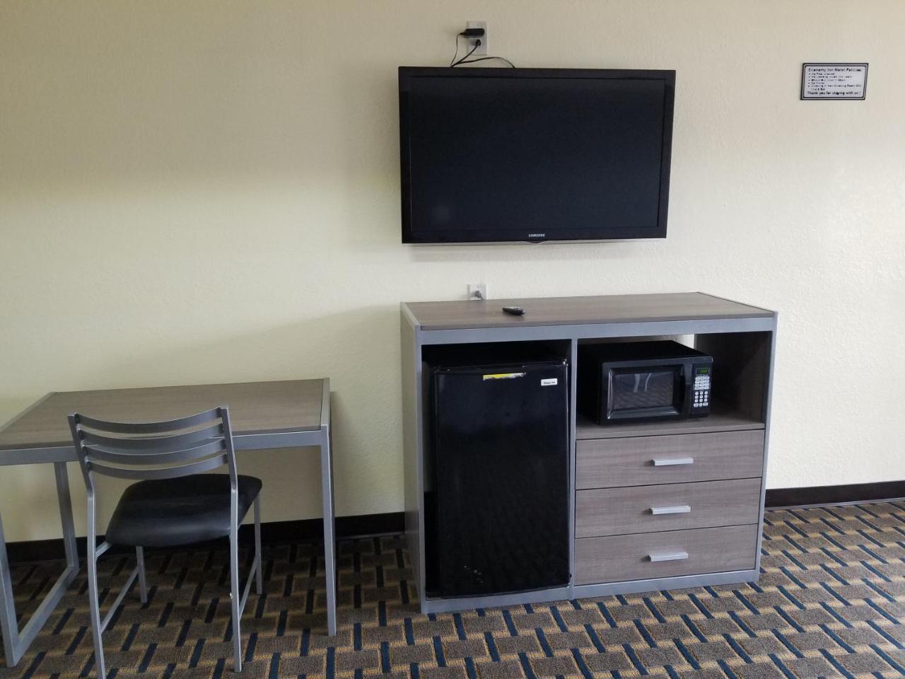 Ameristay Inn & Suites 橙县 外观 照片